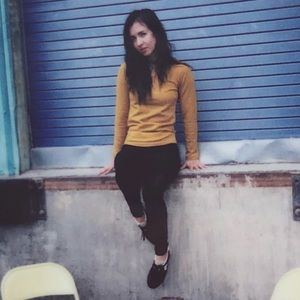 Mustard yellow sweatshirt
